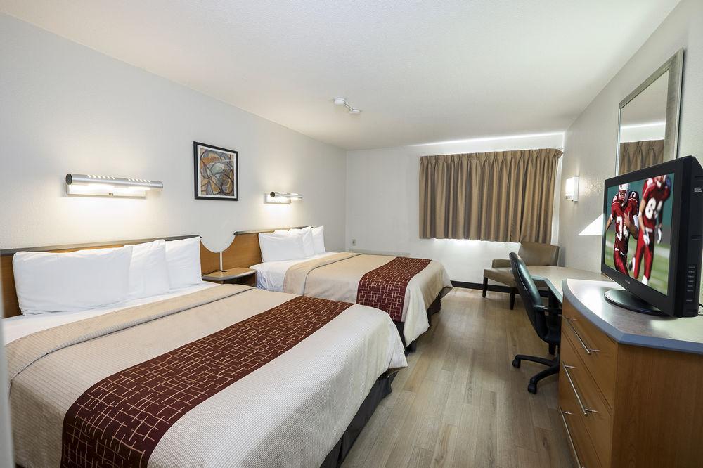 Red Roof Inn Plus+ South Deerfield - Amherst Екстериор снимка